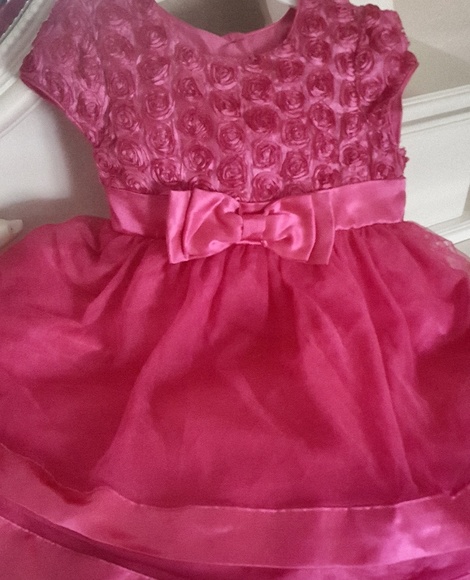 ❣Cutest Little Girls Dress. Size 3T - Picture 8 of 8